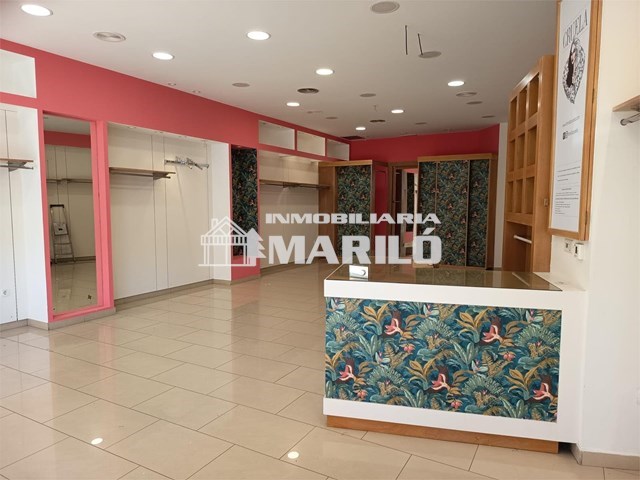 ALQUILER LOCAL COMERCIAL CENTRICO Y TOTALMENTE PREPARADO - Vilagarcía de Arousa