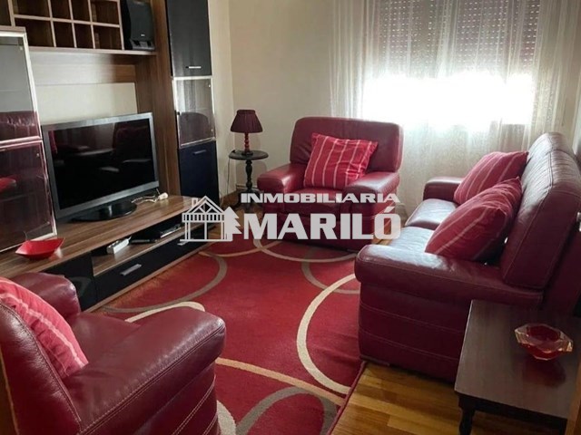 VENTA AMPLIO PISO  - Cambados