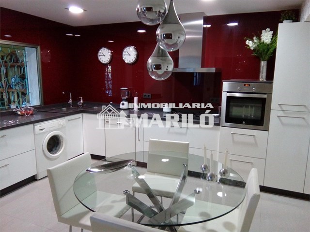 VENTA ESTUPENDO CHALET - Vilagarcía de Arousa