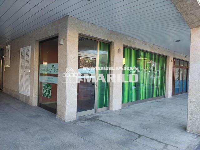 VENTA O ALQUILER DE BAJO COMERCIAL  - Illa de Arousa